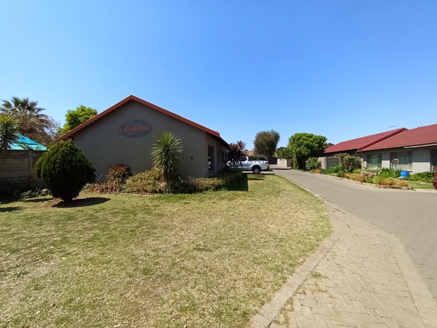 2 Bedroom Property for Sale in Fauna Free State